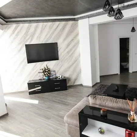 Unique Maya Mamaia - Piscina - Parcare Free Daire Navodari